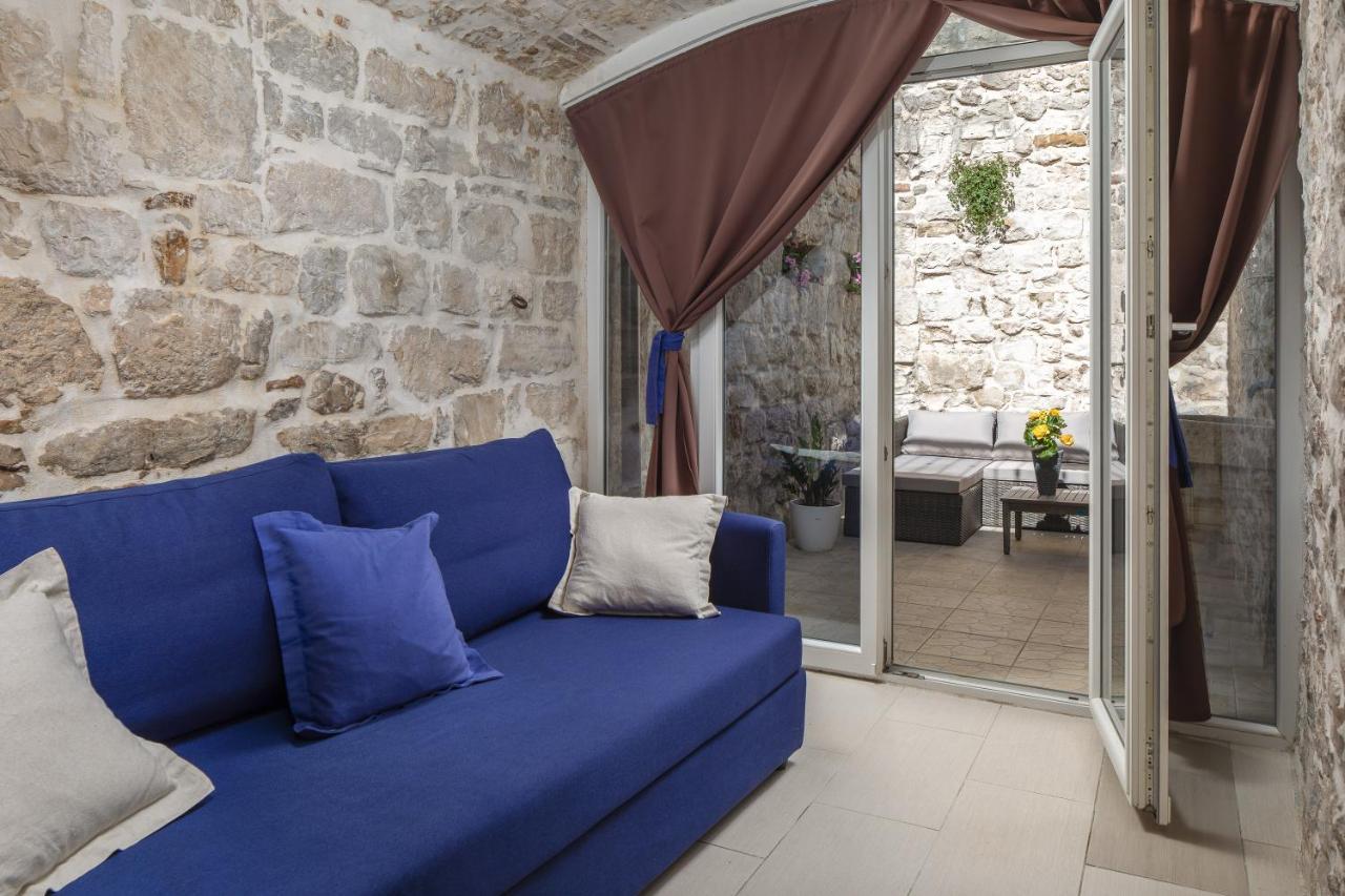 Awesome Stone House Hotel Split Bagian luar foto