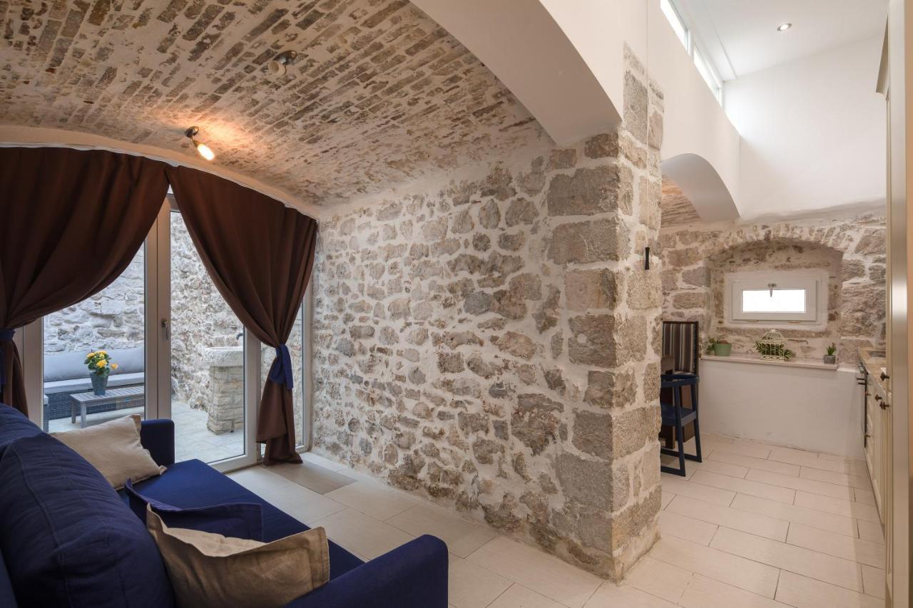 Awesome Stone House Hotel Split Bagian luar foto