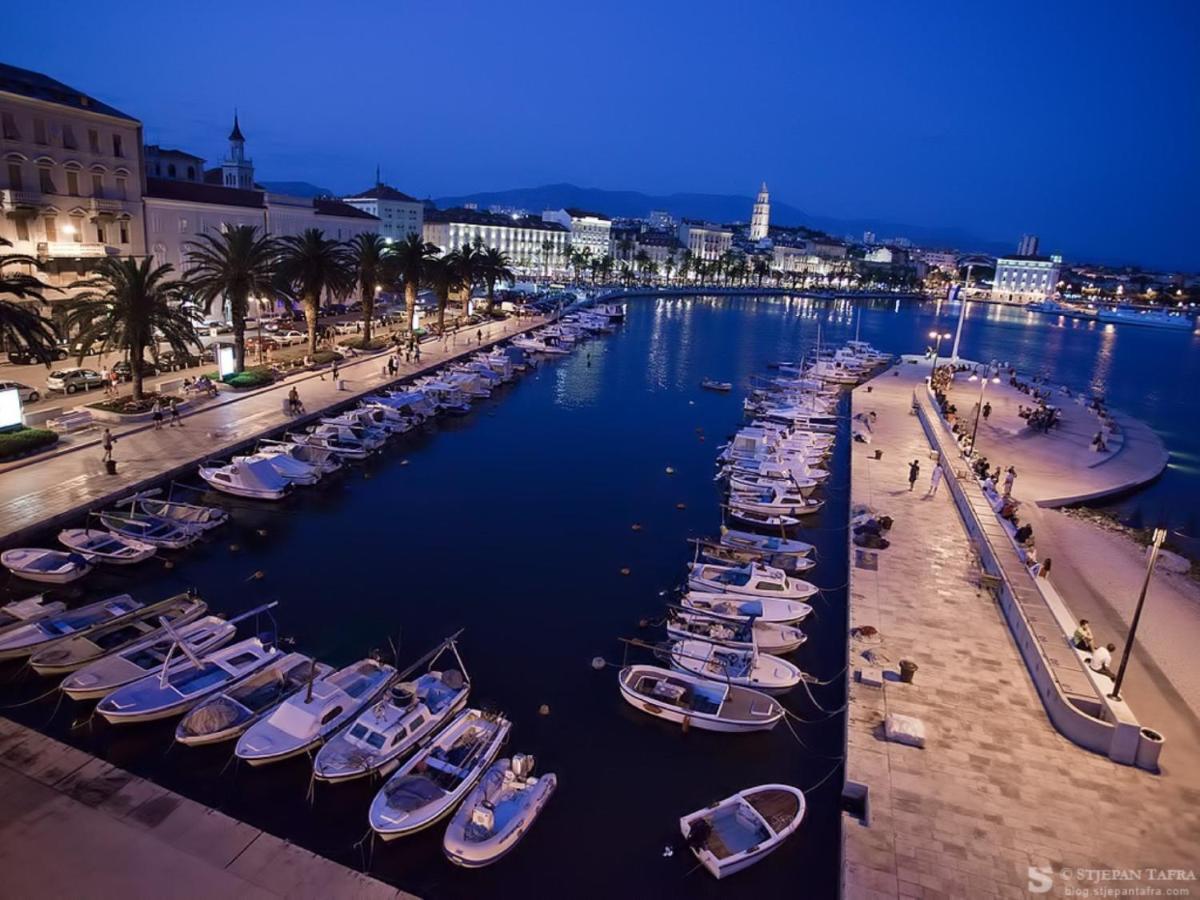 Awesome Stone House Hotel Split Bagian luar foto