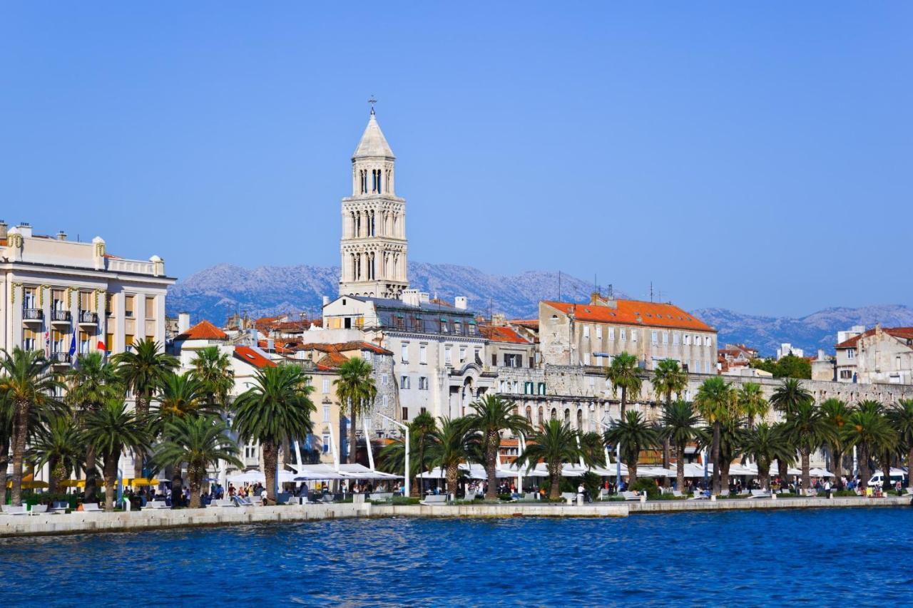 Awesome Stone House Hotel Split Bagian luar foto